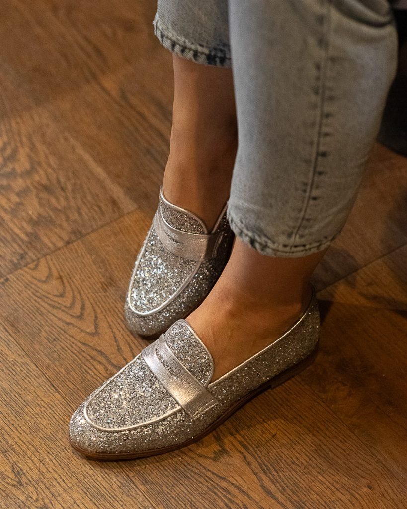 Romy silver moccasin in glitter leather and silver-2