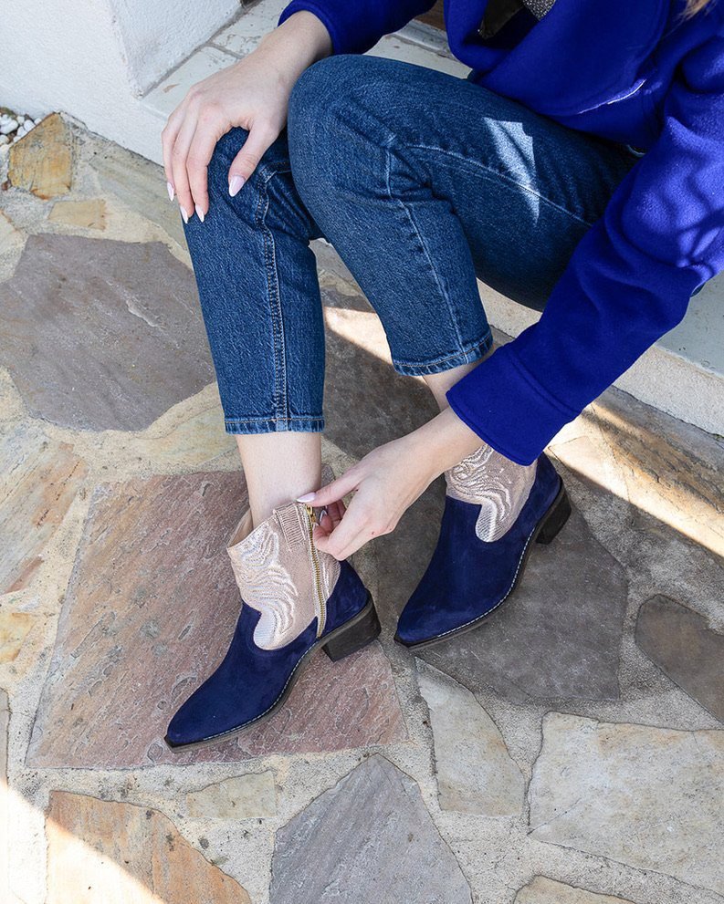 Santiag en vipérine bronze et velours marine - Image 2