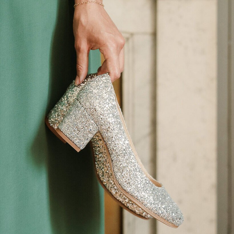 Silver glitter pump