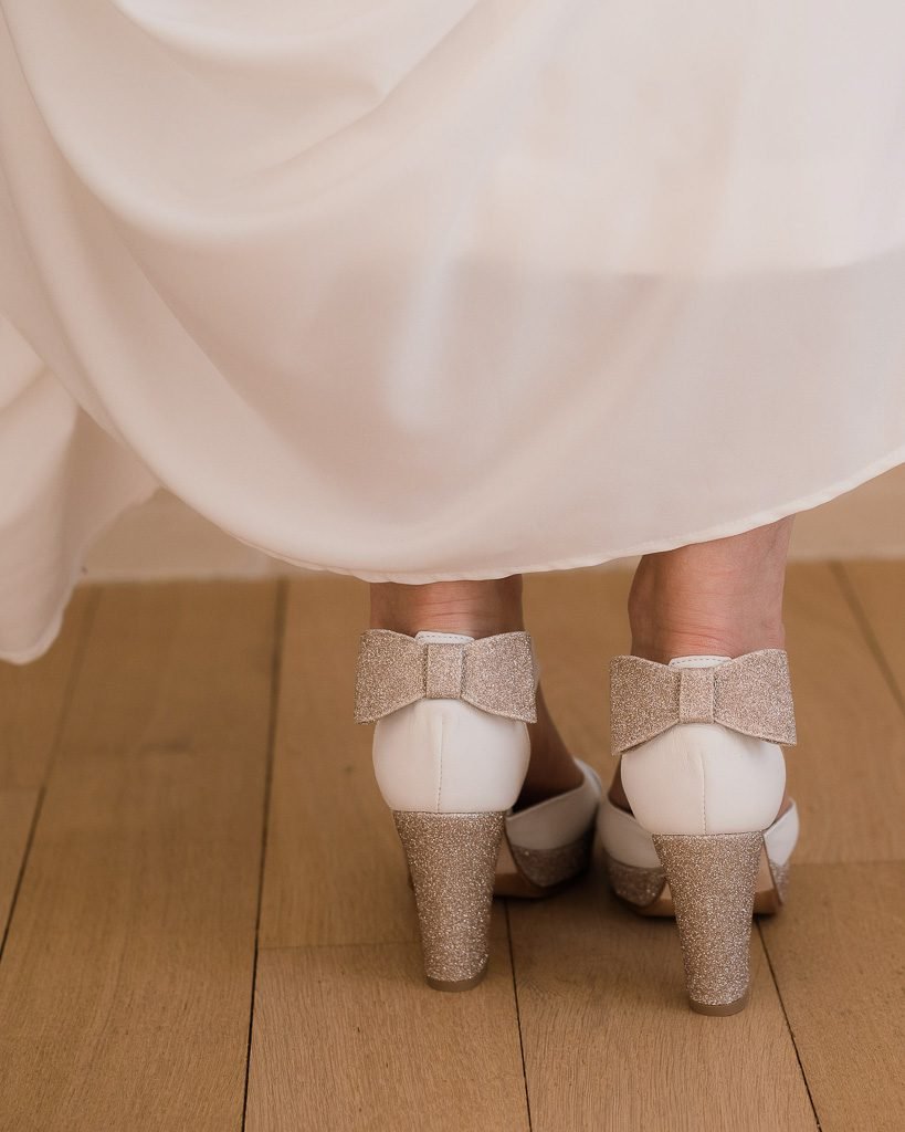 White and gold wedding sandal - white and blond gold salomé 2