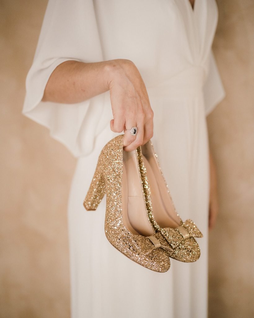 Champagne glitter pump