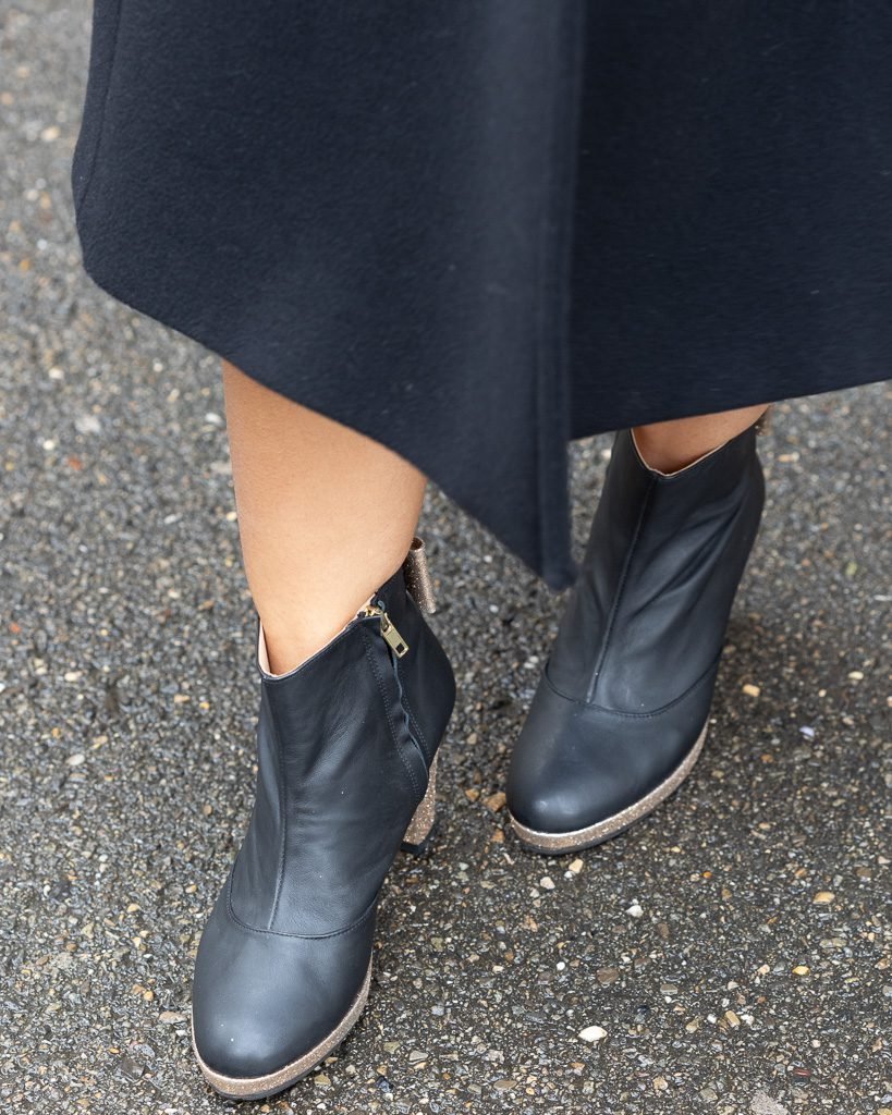 Black and gold platform bootie 2