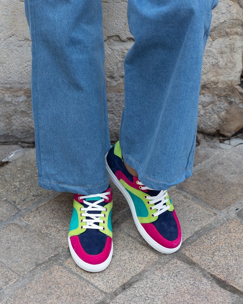 Oscar velvet sneaker in hot pink, light turquoise, navy and neon green 2