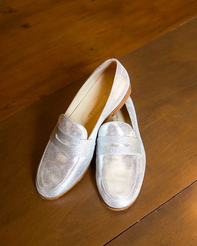 Romy moccasin in iridescent silver 5