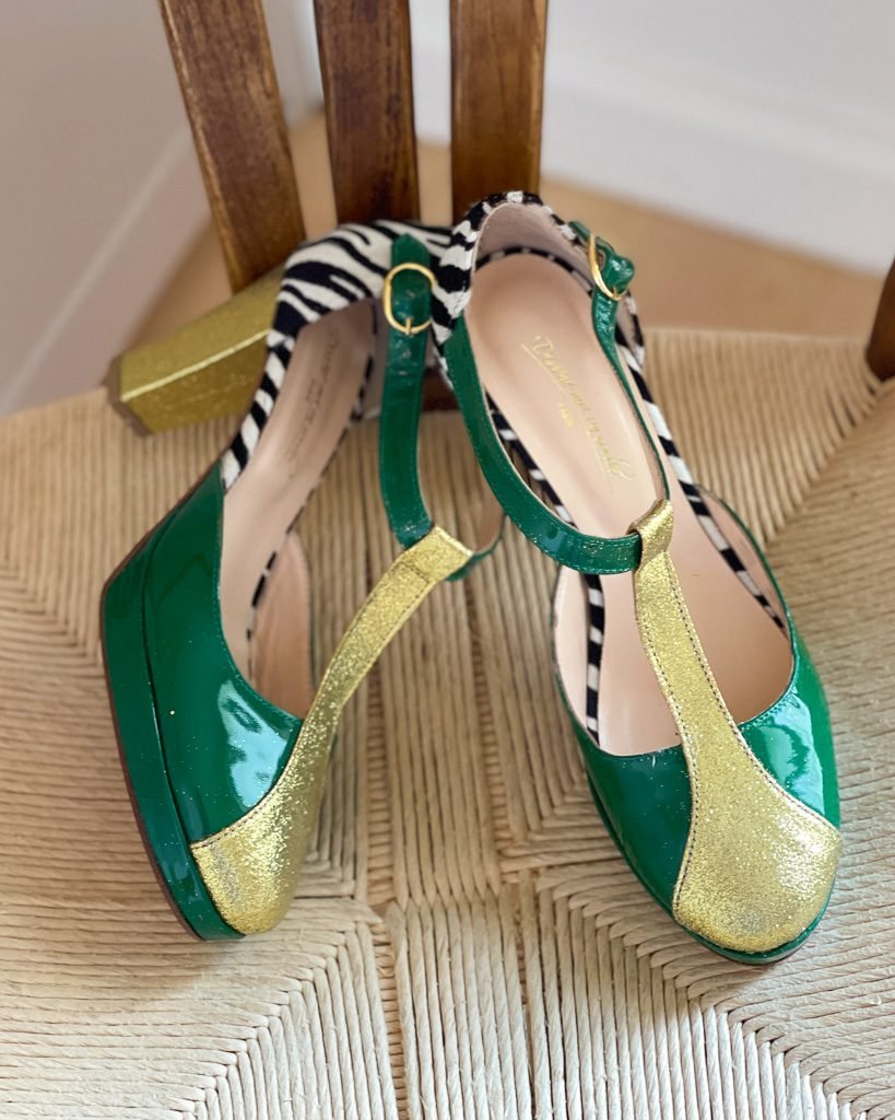 Platform Salomé in zebra fur, green patent leather and fine gold sequins-4