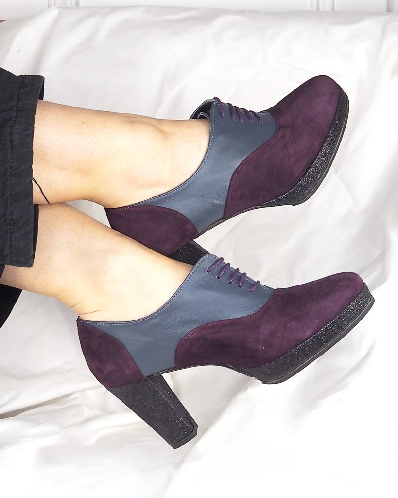 Platform richelieu in wine-red velvet, smooth grey and black sequins