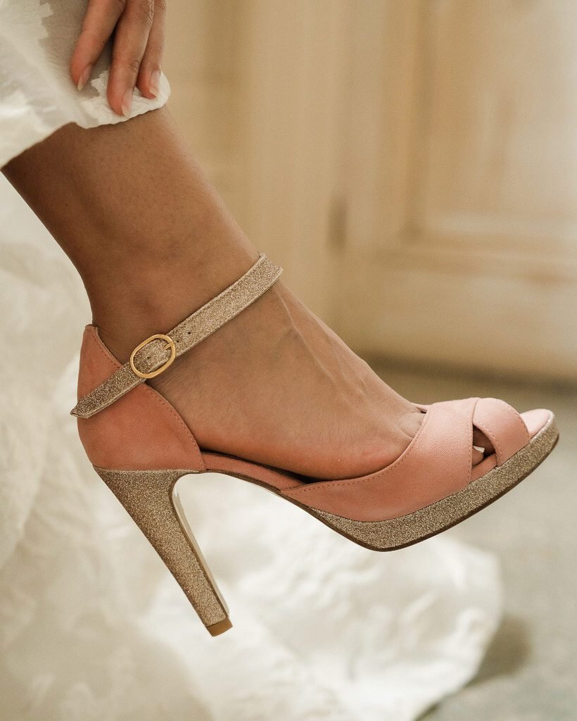 Open platform Salomé in blush velvet and fine blond gold sequins-2