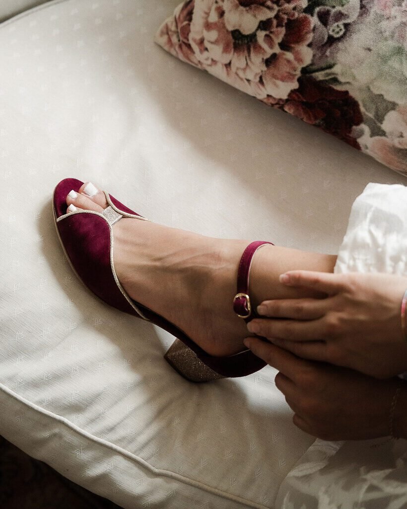 Charlotte in garnet suede and blond gold sequins-2