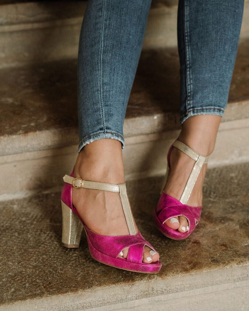 Salomé en irisés fuchsia et champagne