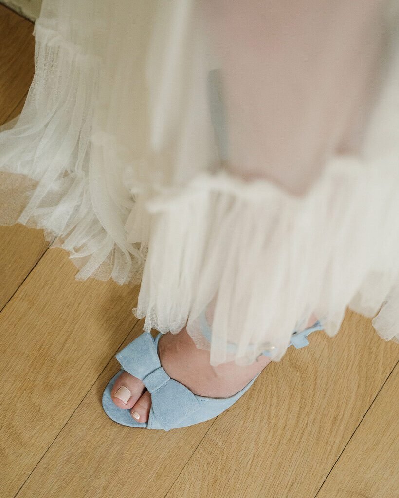 Charlotte in baby blue suede leather and fine white sequins-3