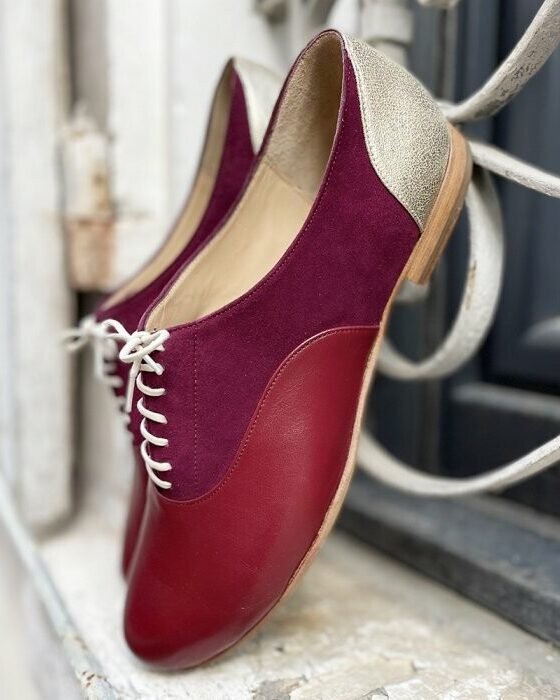 Richelieu bordeaux et doré