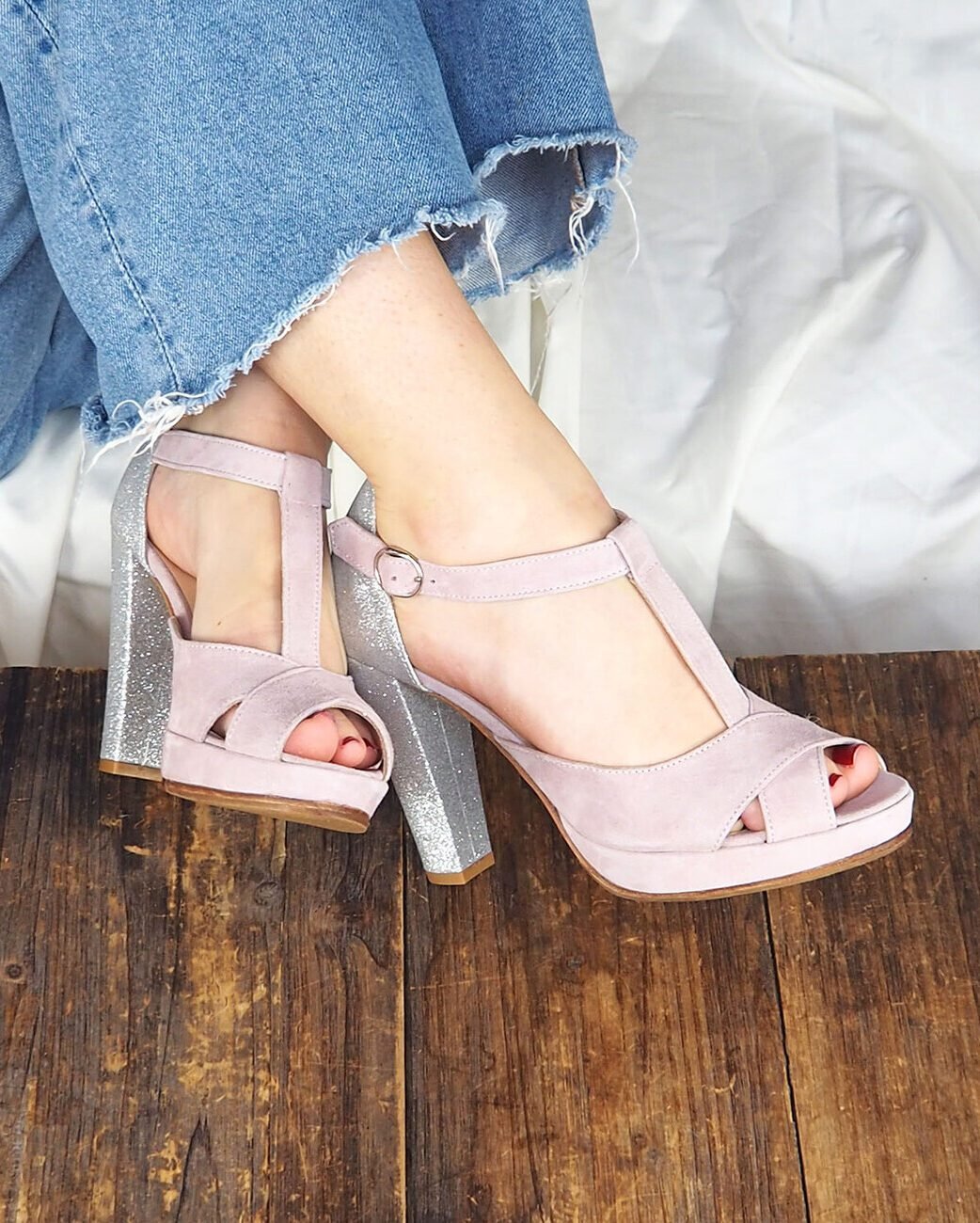 Cross-strap platform salomé in dragee pink velvet and silver sequins-2