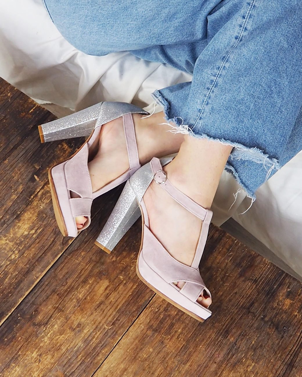 Cross-strap platform salomé in dragee pink velvet and silver sequins-3