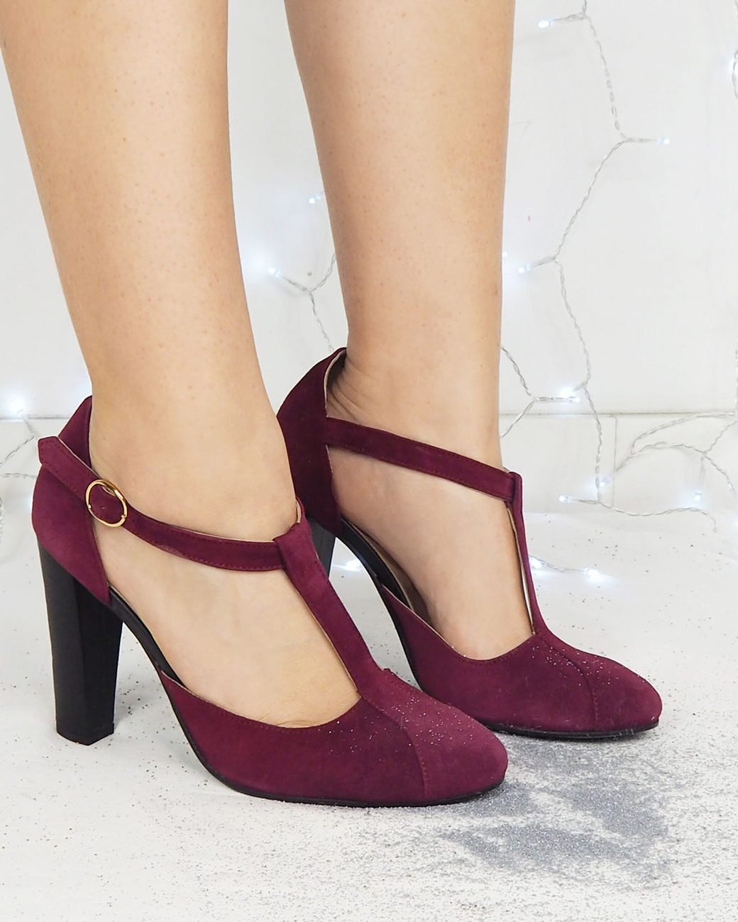 Salomé in garnet velvet and smooth black leather