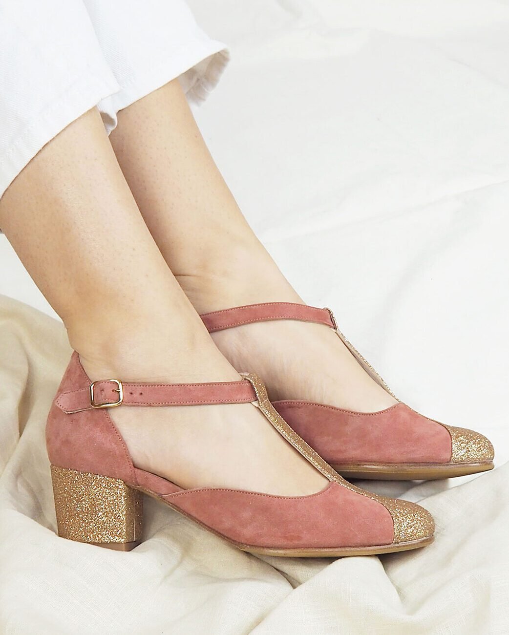 Pink velvet leather salomé with champagen sequins