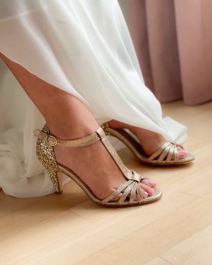 Chloé sandal in fine sequins, iridescent and glitter champagne-2