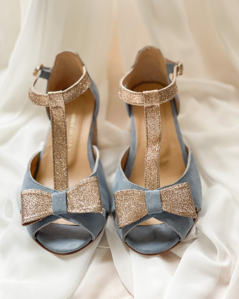 Salomé en velours baby blue et fines paillettes champagne-2