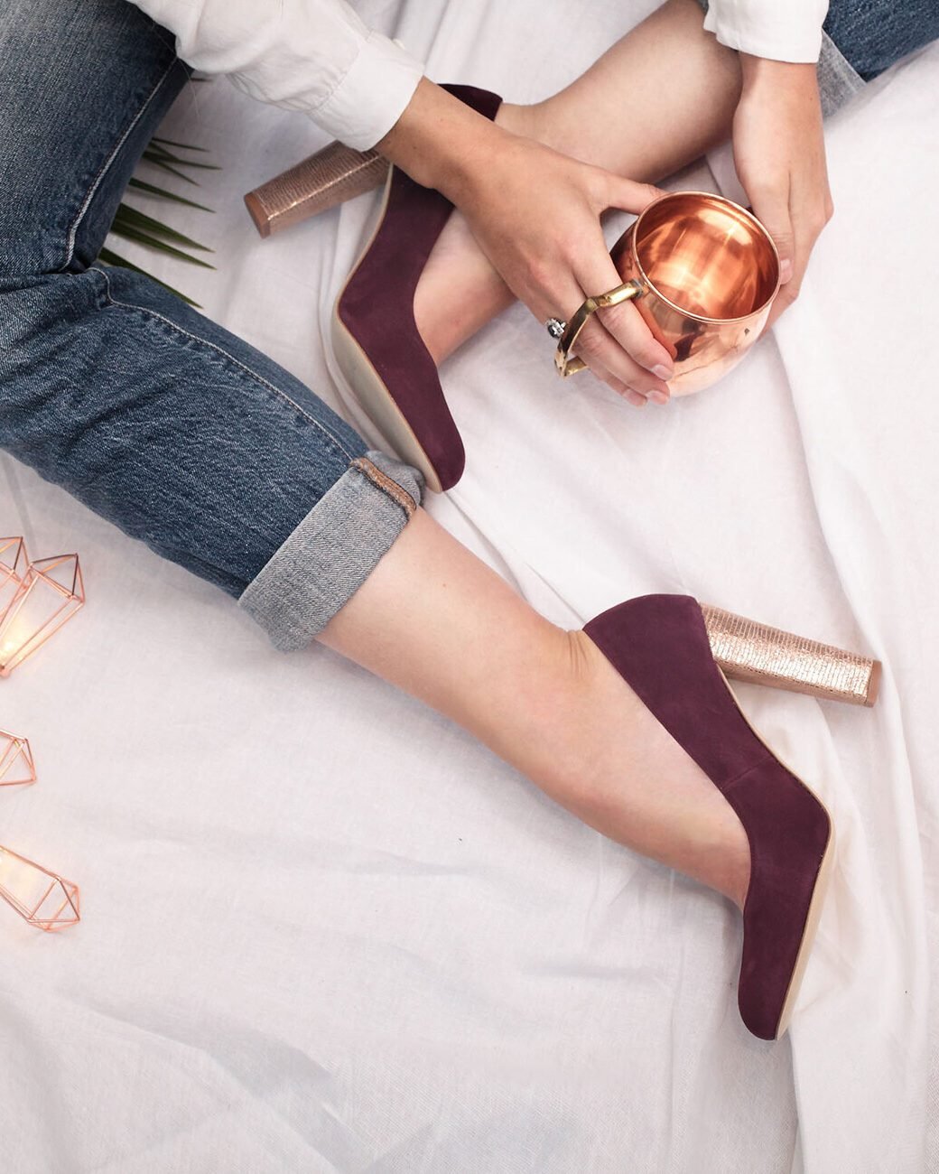 Pump in garnet velvet and bronze viperine