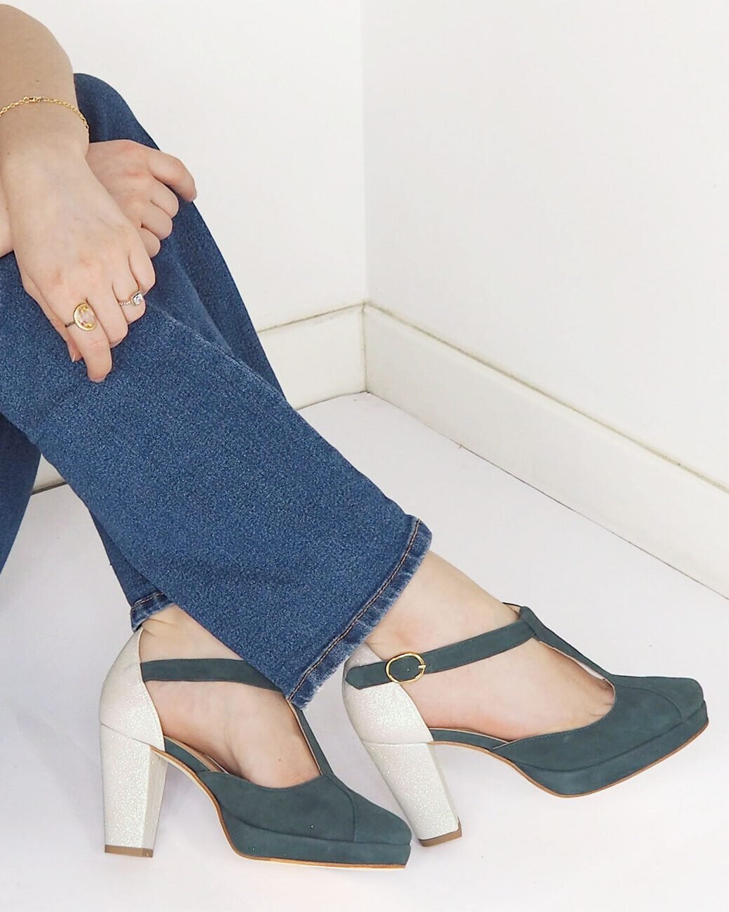 Salomé plateforme en velours eucalyptus et fine paillette blanche